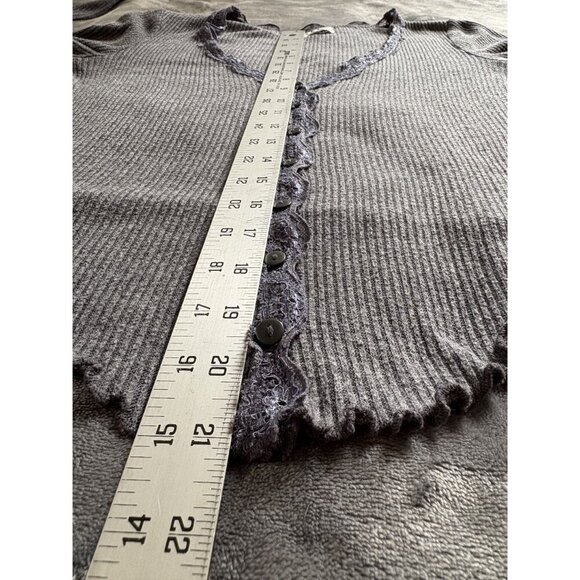 Urban Outfitters Women's Ribbed Lace Trim Shirt XS Gray Y2k Asymmetrical Hem - Picture 7 of 7